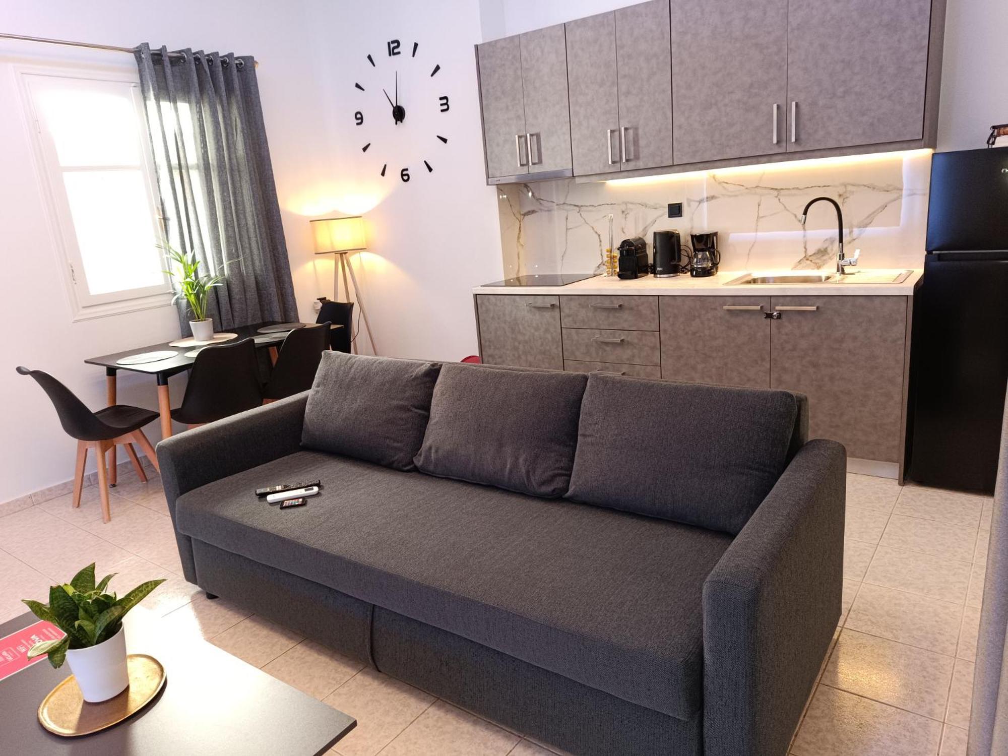 Giolanda Patrasso - Modern Apartment In The Center Of Patras Bagian luar foto