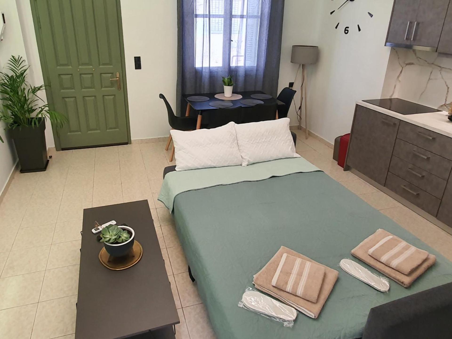 Giolanda Patrasso - Modern Apartment In The Center Of Patras Bagian luar foto